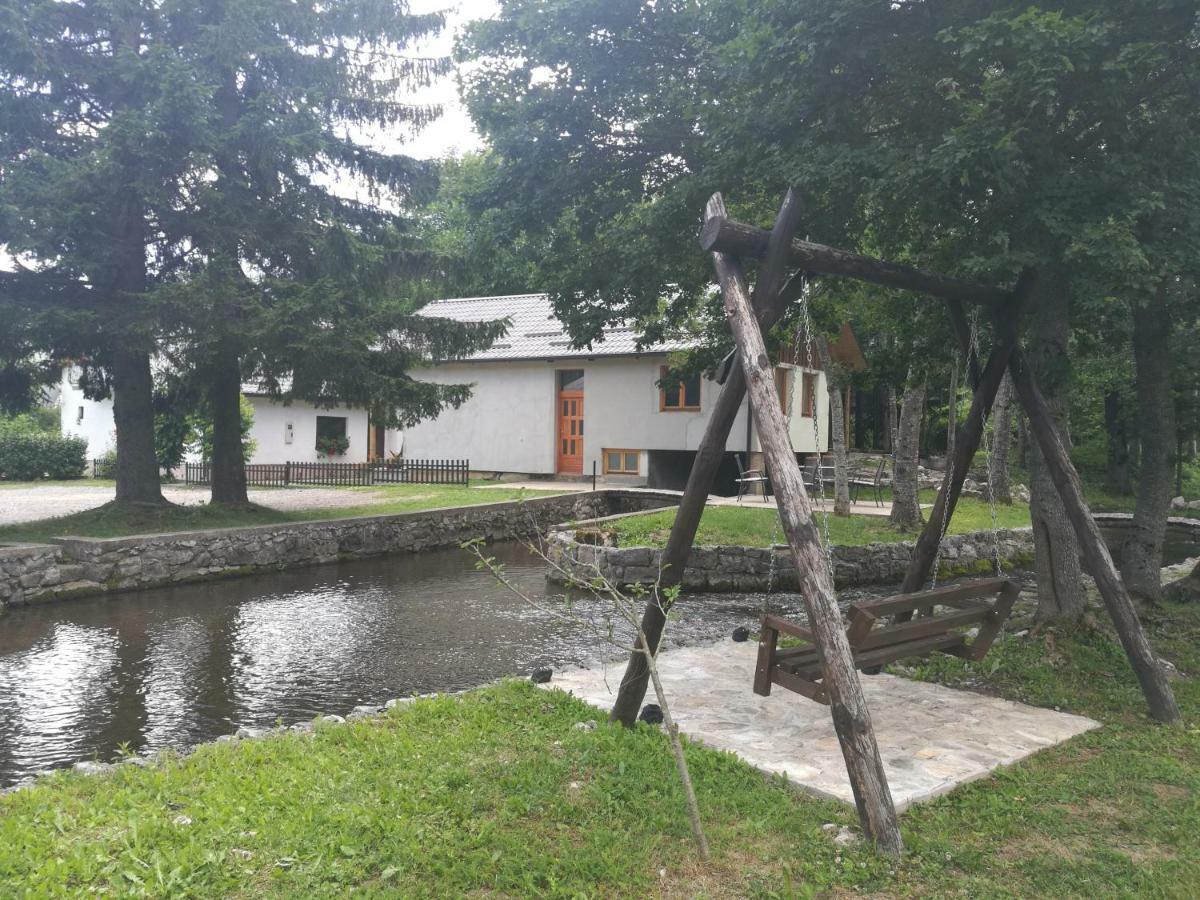 Stari Mlin Hotel Korenica Exterior photo